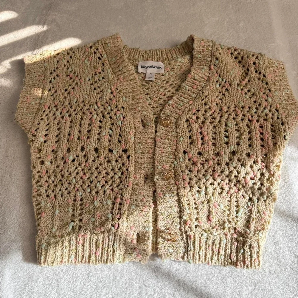 Summer crochet gold button crop cover up top - Picture 3 of 3